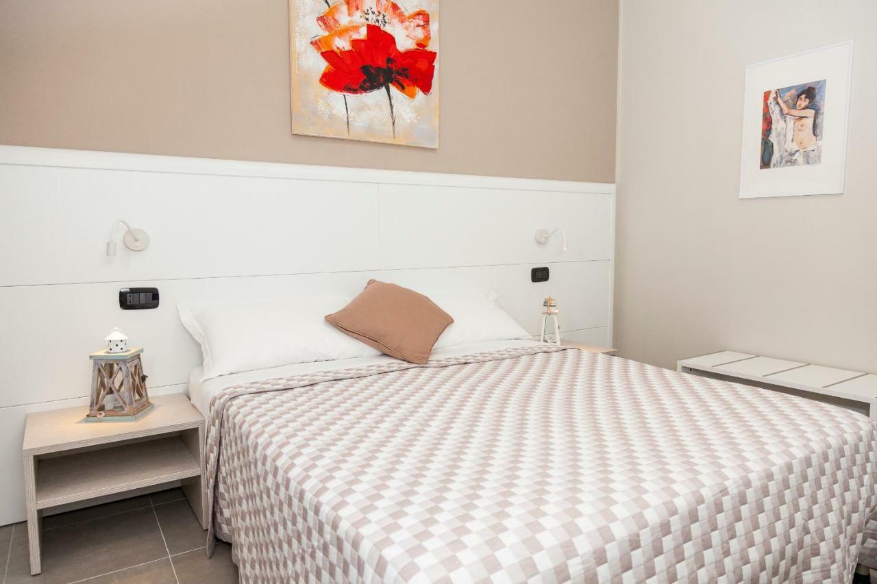 Riviera Hub Affittacamere Cisano sul Neva